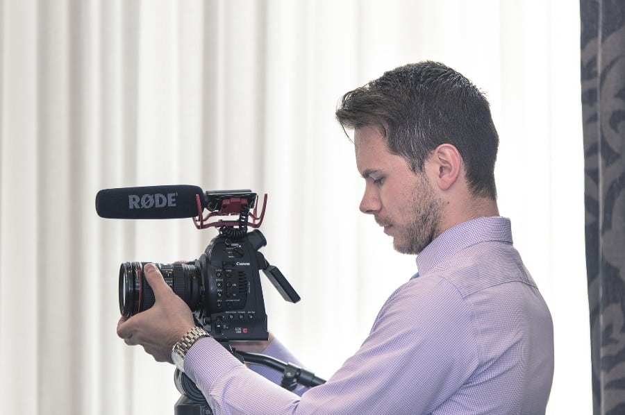 Hire A Professional Videographer For Best Results